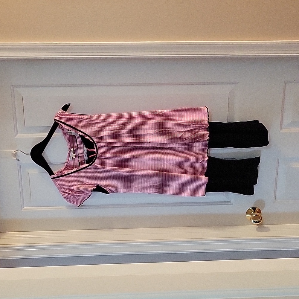Company by Ellen Tracy pink stripe and black pajama 2 piece set small